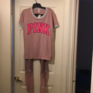 Pink leggings outfit